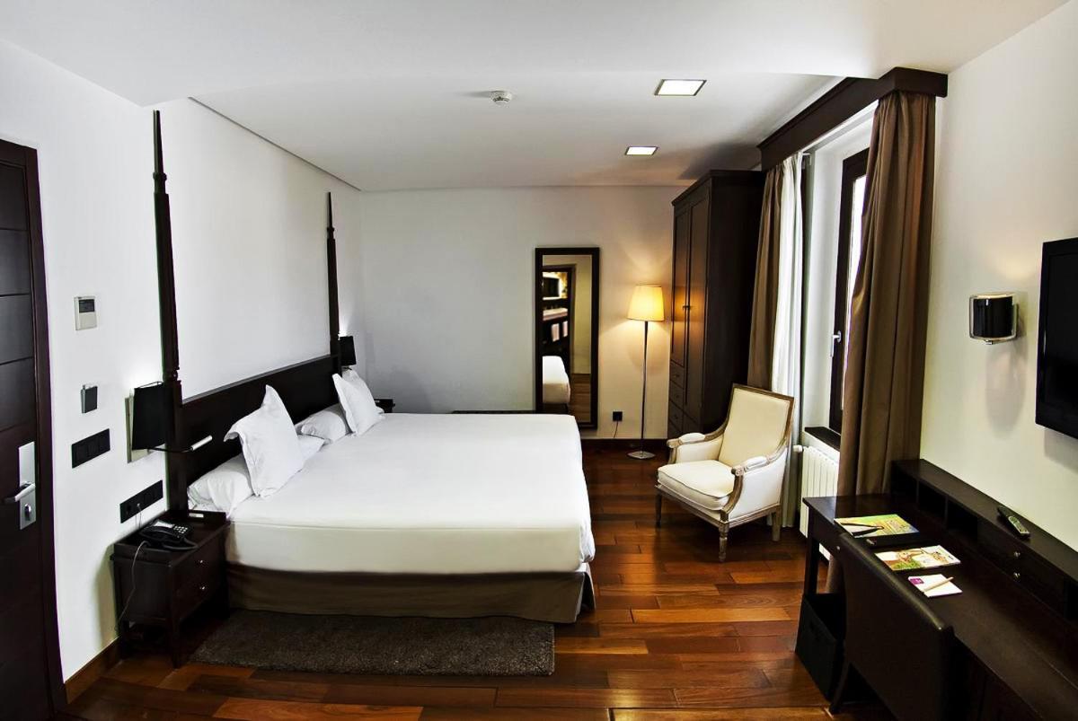 Hotel Convento Aracena & Spa Екстериор снимка